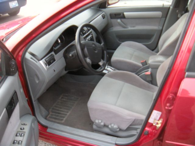 Suzuki Forenza 2007 photo 2