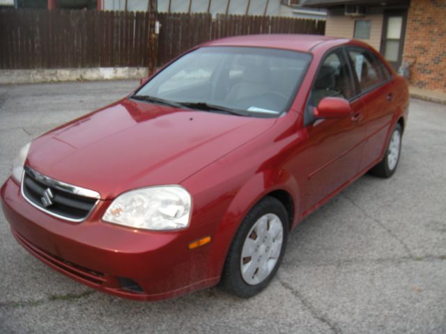 Suzuki Forenza 2007 photo 6