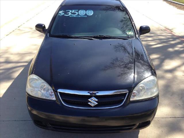 Suzuki Forenza 2007 photo 2