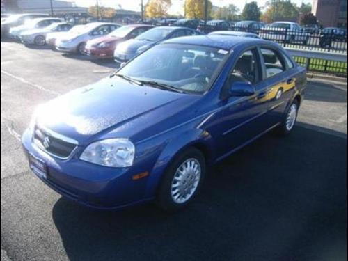 Suzuki Forenza 2007 photo 1