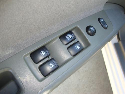 Suzuki Forenza 2007 photo 5