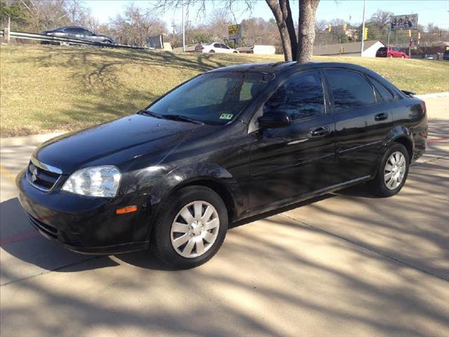 Suzuki Forenza 2007 photo 2