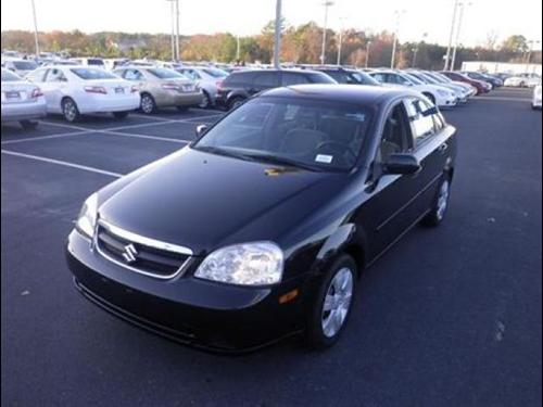 Suzuki Forenza 2007 photo 2
