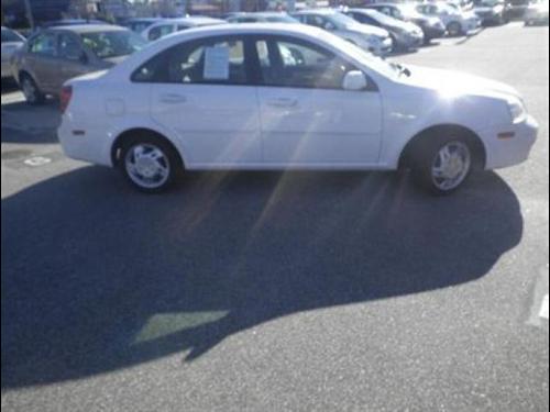 Suzuki Forenza 2007 photo 3