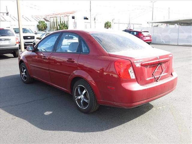 Suzuki Forenza 2007 photo 1