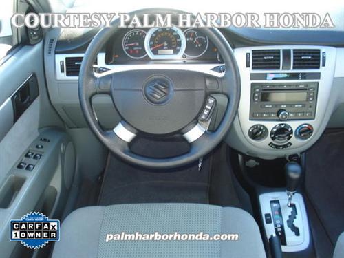 Suzuki Forenza 2007 photo 4