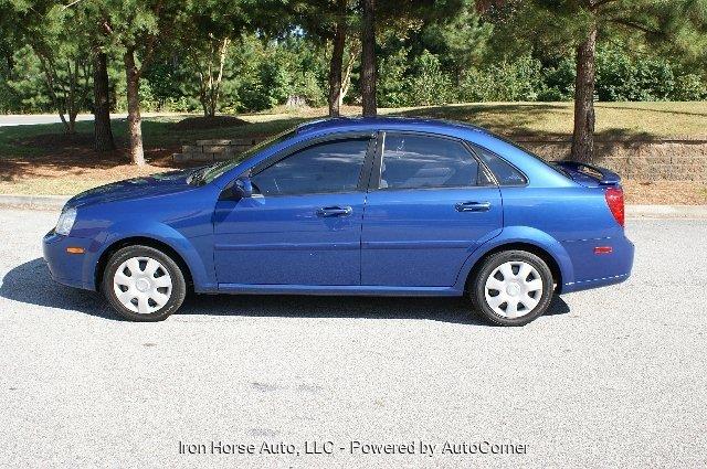 Suzuki Forenza 2007 photo 2