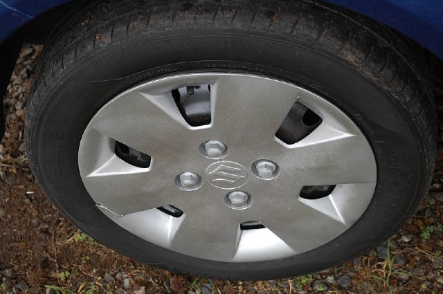 Suzuki Forenza 2007 photo 1