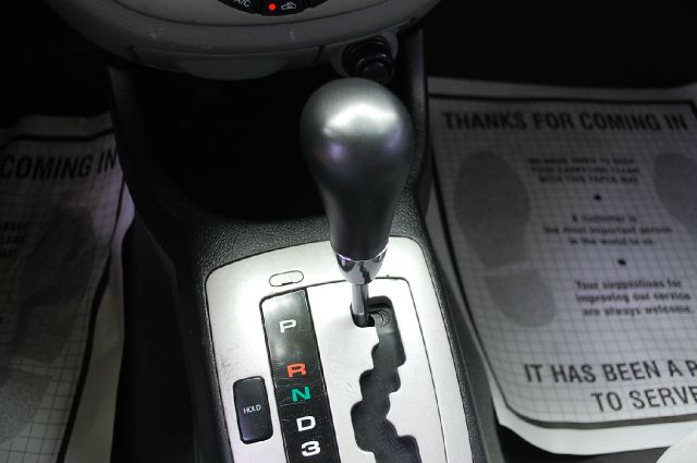 Suzuki Forenza 2007 photo 2