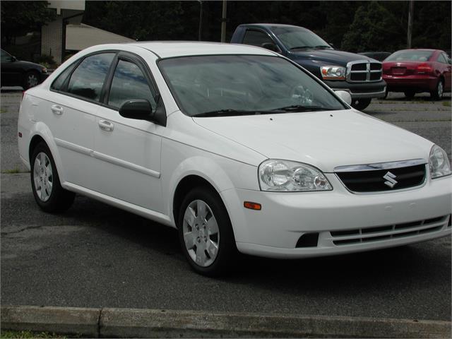 Suzuki Forenza Unknown Sedan