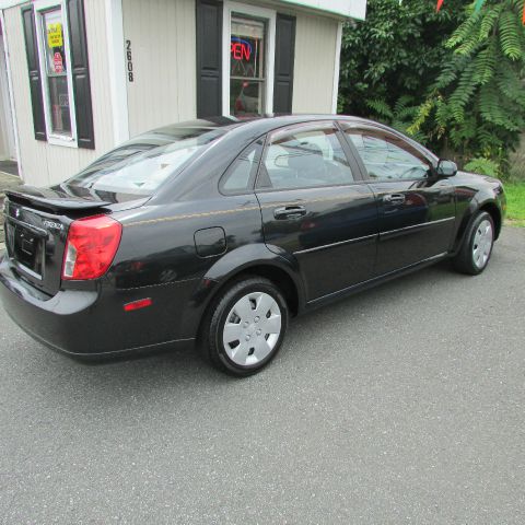 Suzuki Forenza 2008 photo 0