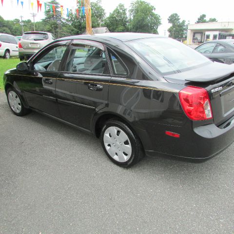Suzuki Forenza 2008 photo 1