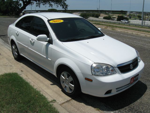 Suzuki Forenza 2008 photo 3