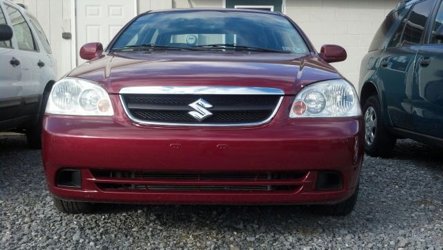 Suzuki Forenza 2008 photo 2