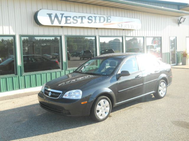 Suzuki Forenza 2008 photo 2