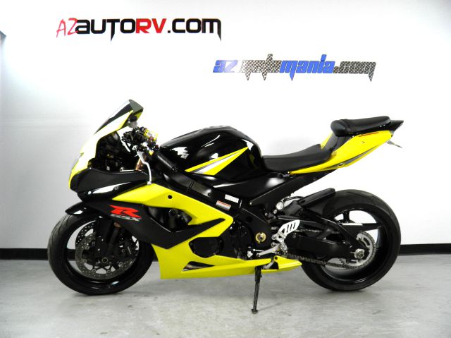 Suzuki GSX-R1000K5 2005 photo 4