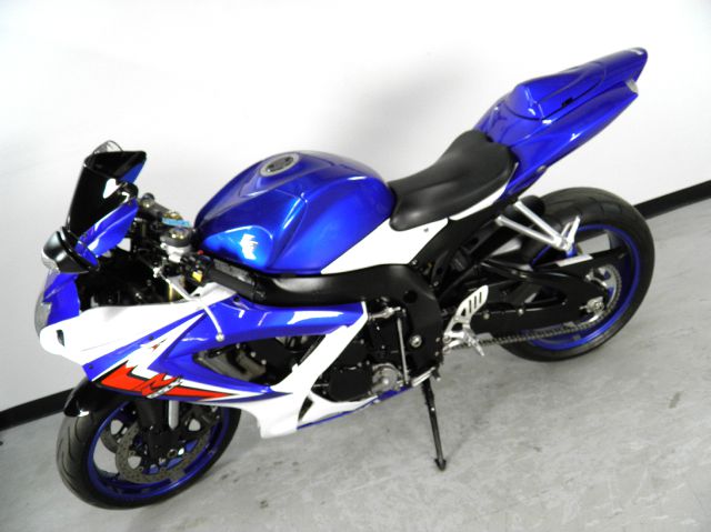 Suzuki GSX-R600 2006 photo 3