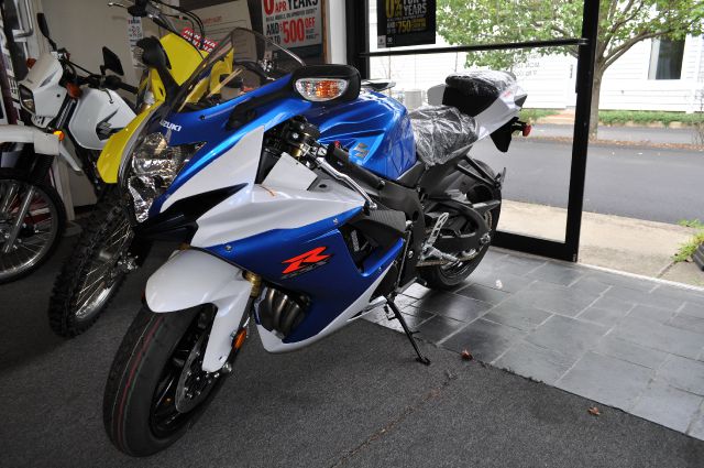Suzuki GSX-R600 2013 photo 3