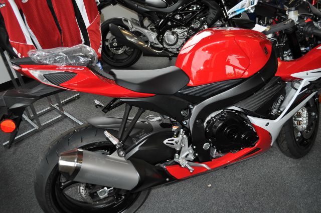 Suzuki GSX-R600 2013 photo 1
