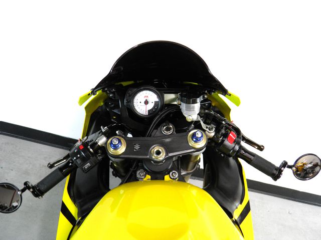 Suzuki GSX-R600K5 2005 photo 1