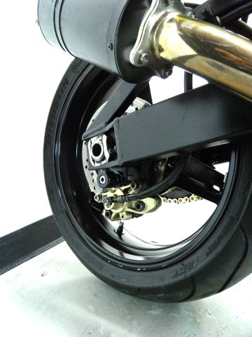 Suzuki GSX-R600K5 2005 photo 15