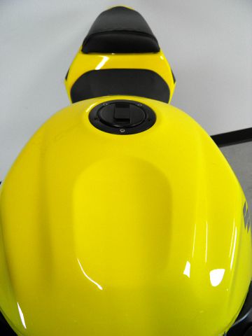 Suzuki GSX-R600K5 2005 photo 21