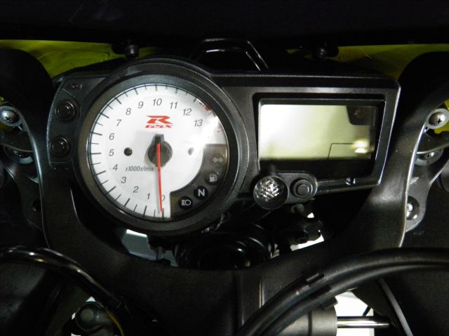 Suzuki GSX-R600K5 2005 photo 7