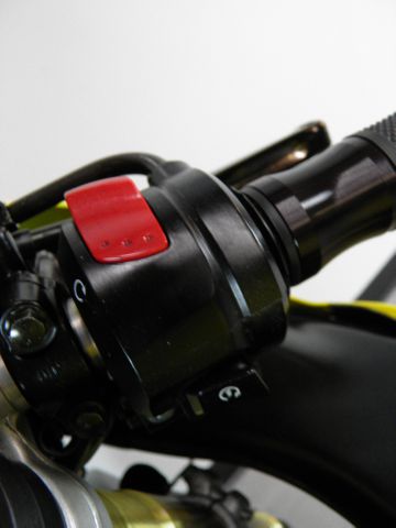 Suzuki GSX-R600K5 2005 photo 8