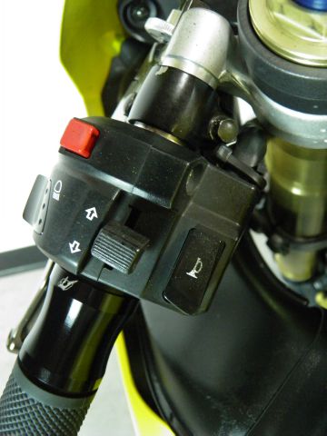 Suzuki GSX-R600K5 2005 photo 9