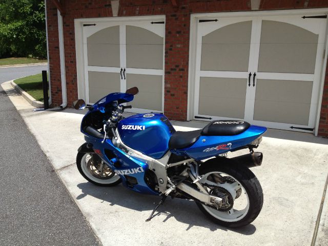 Suzuki GSX-R750 2001 photo 1