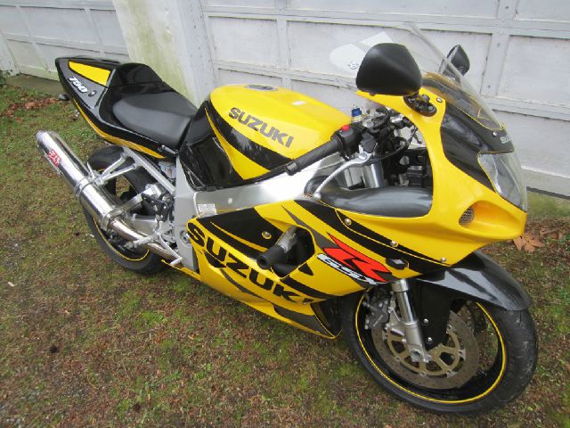 Suzuki GSX-R750 2002 photo 2