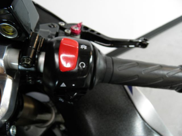 Suzuki GSX1300RK6 HAYABUSA 2006 photo 17