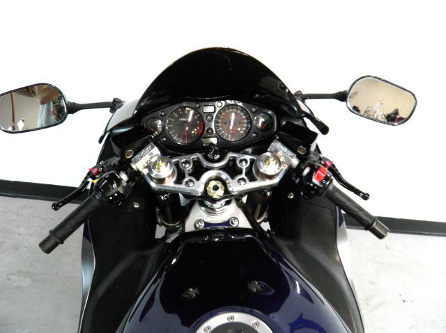 Suzuki GSX1300RK6 HAYABUSA 2006 photo 18