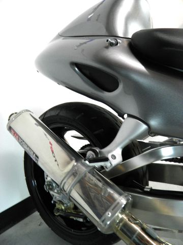 Suzuki GSX1300RK6 HAYABUSA 2006 photo 21