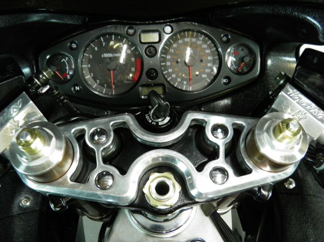 Suzuki GSX1300RK6 HAYABUSA 2006 photo 9