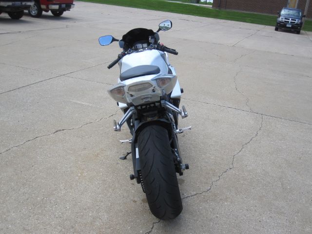 Suzuki GSXR1000 2008 photo 3