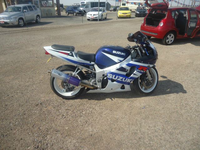 Suzuki GSXR600 2003 photo 3