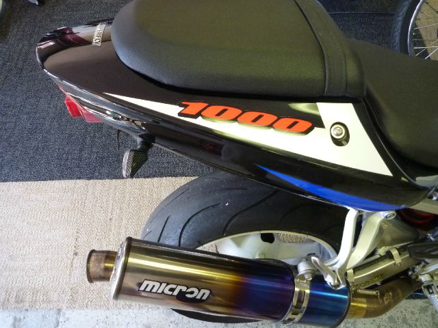 Suzuki Gsxr 1000 2001 photo 3