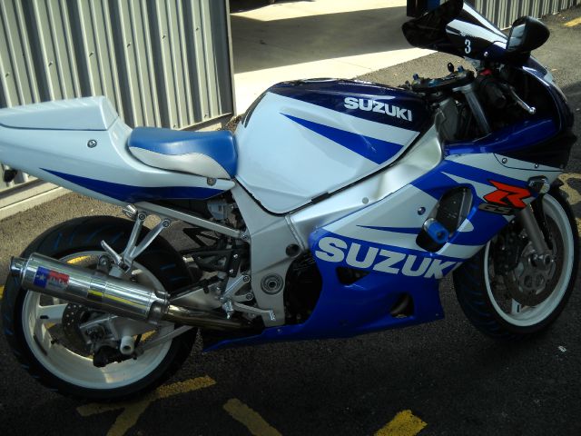 Suzuki GSXR 600 2002 photo 3