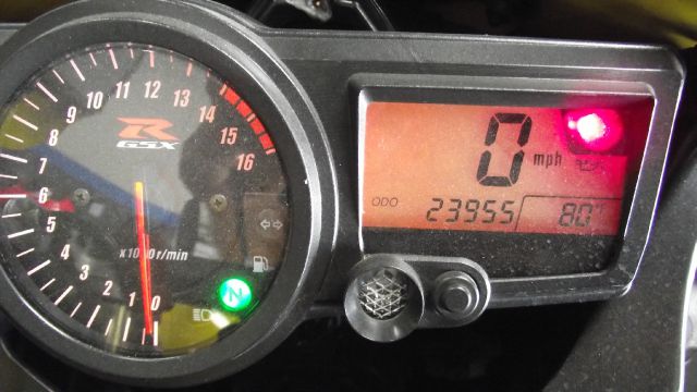 Suzuki GSXR 750 2005 photo 4