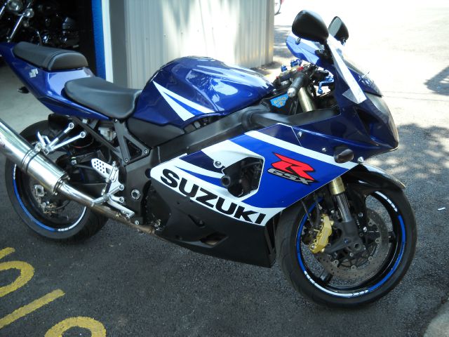Suzuki GSXR 750 2005 photo 2