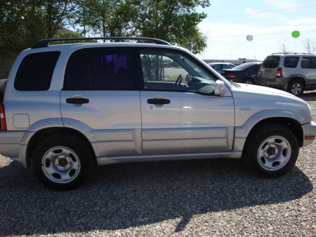 Suzuki Grand Vitara 2001 Buick SUV