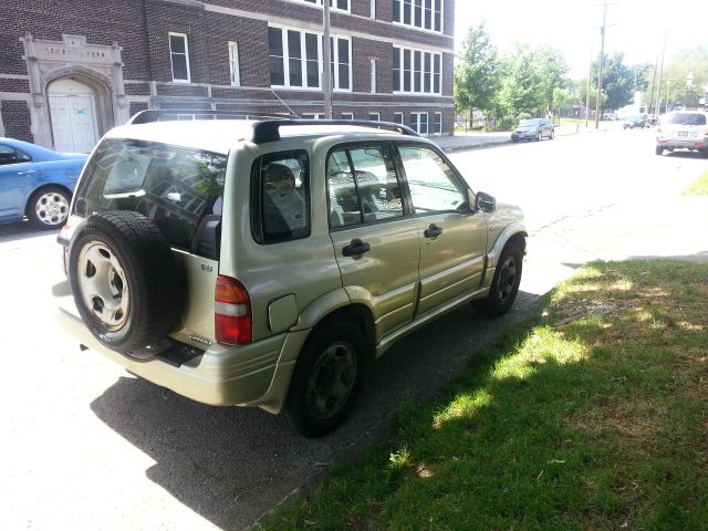 Suzuki Grand Vitara 2001 Buick SUV