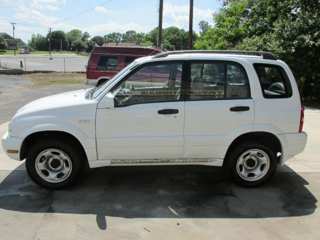 Suzuki Grand Vitara Base/sport SUV