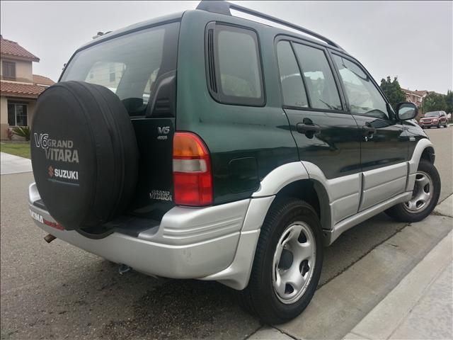 Suzuki Grand Vitara 2000 photo 2