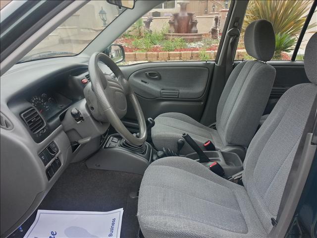 Suzuki Grand Vitara 2000 photo 5