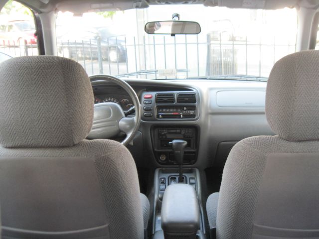 Suzuki Grand Vitara 2000 photo 1