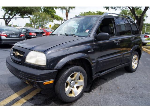 Suzuki Grand Vitara 2000 photo 2