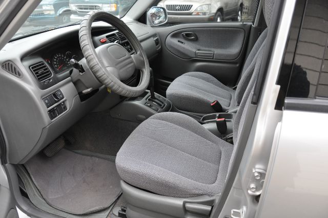 Suzuki Grand Vitara 2000 photo 16