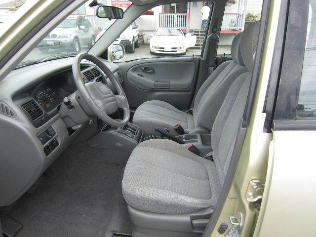 Suzuki Grand Vitara 2000 photo 2